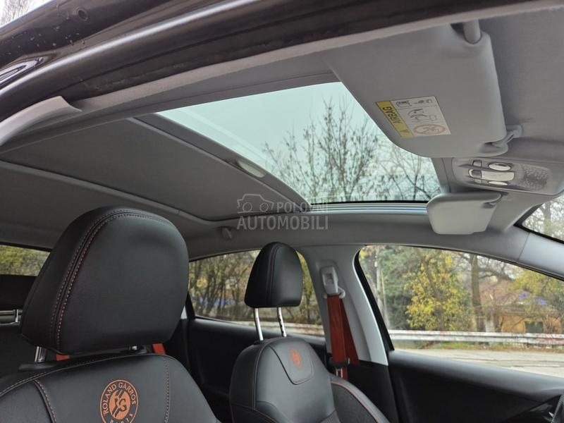 Peugeot 208 ROLAND GARROS MATIK