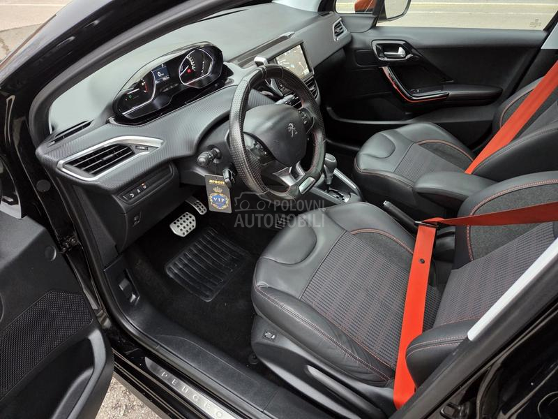 Peugeot 208 ROLAND GARROS MATIK
