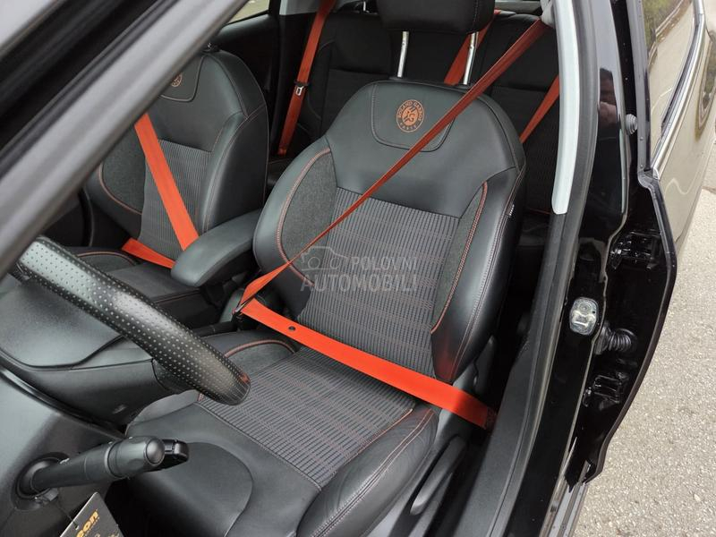 Peugeot 208 ROLAND GARROS MATIK