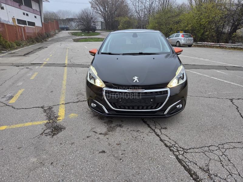 Peugeot 208 ROLAND GARROS MATIK