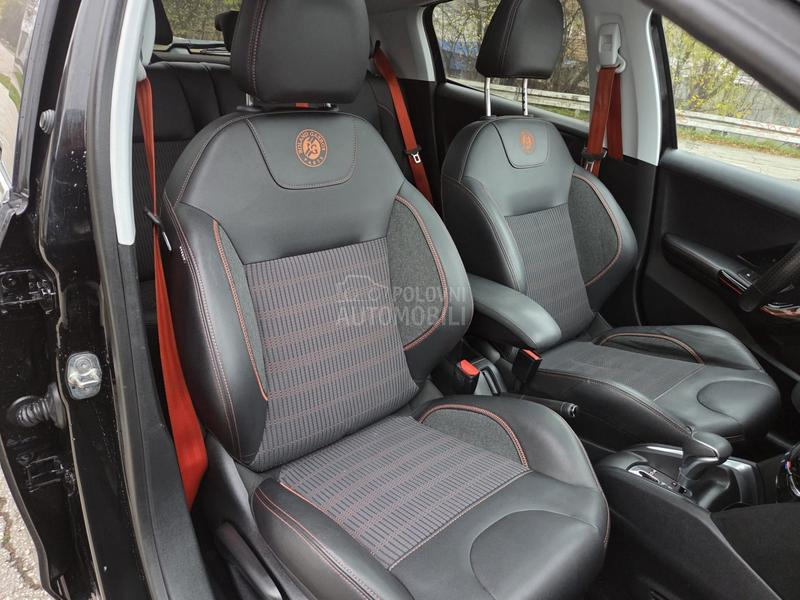 Peugeot 208 ROLAND GARROS MATIK
