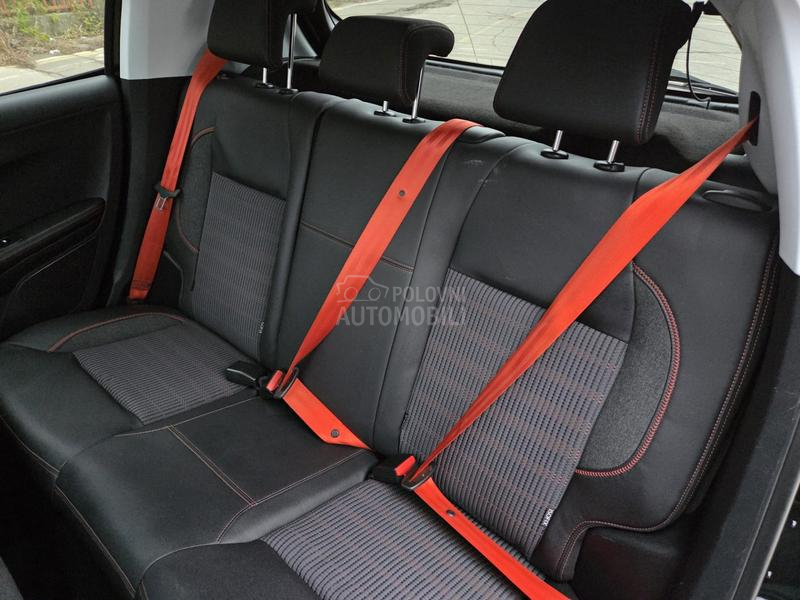 Peugeot 208 ROLAND GARROS MATIK