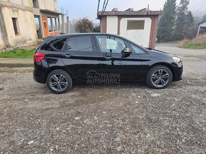 BMW 218 