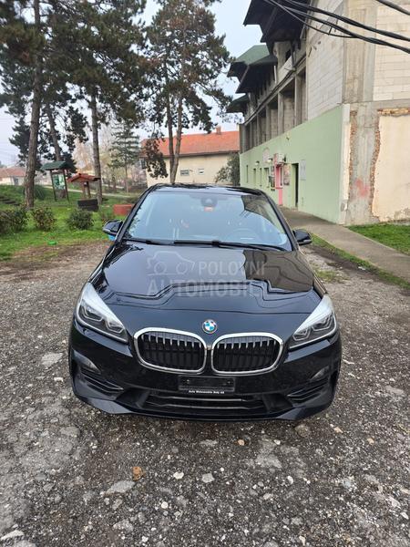 BMW 218 