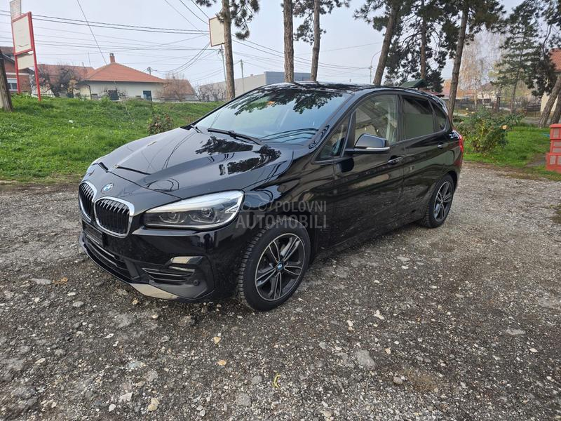 BMW 218 