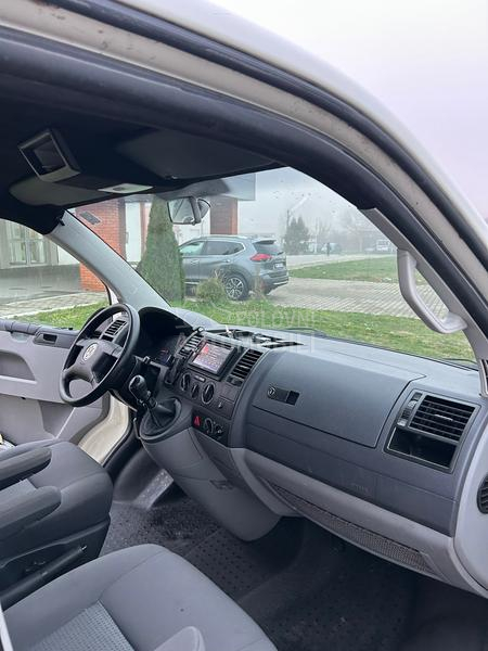 Volkswagen Transporter T5 