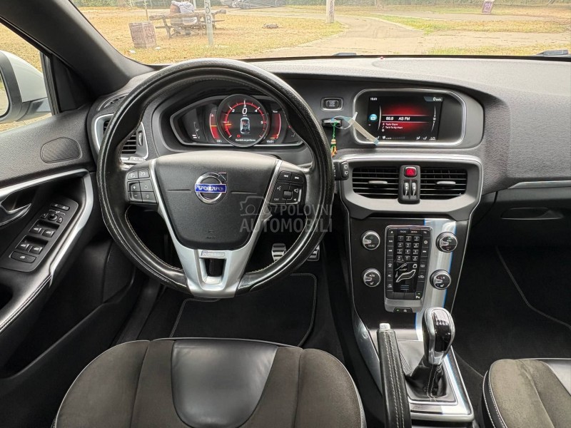 Volvo V40 r-design 2.0diz D2