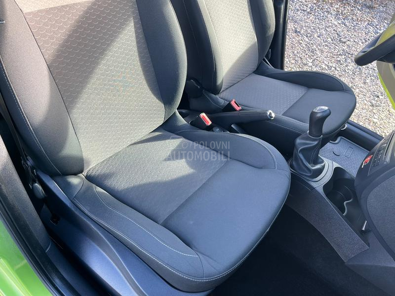 Renault Clio 1.2 16V 121. OOO k m