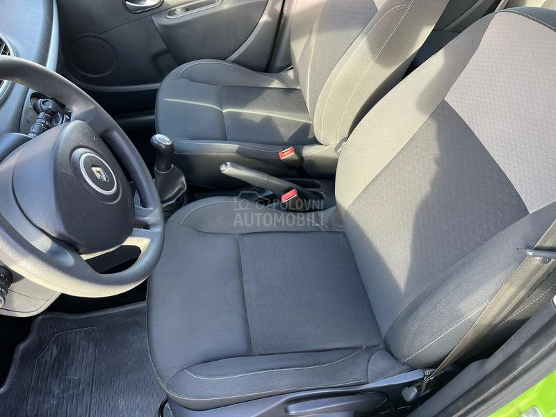 Renault Clio 1.2 16V 121. OOO k m
