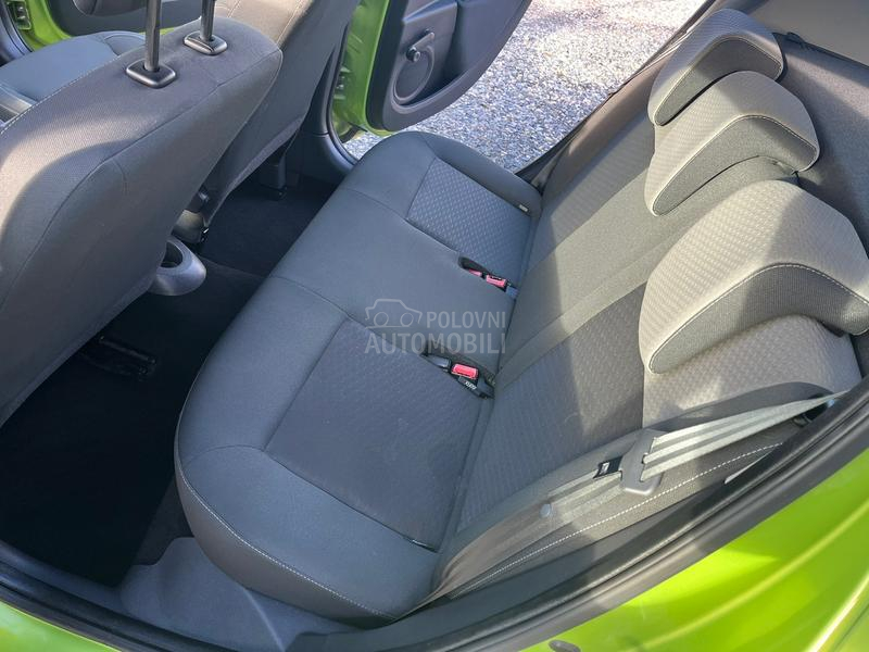 Renault Clio 1.2 16V 121. OOO k m