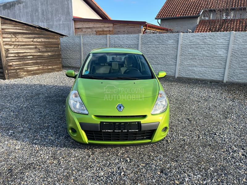 Renault Clio 1.2 16V 121. OOO k m