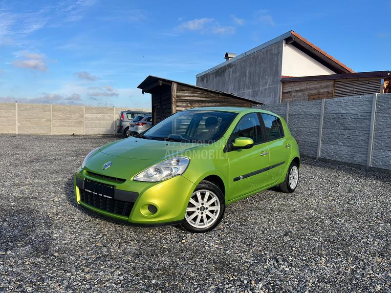 Renault Clio 1.2 16V 121. OOO k m
