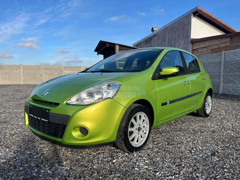 Renault Clio 1.2 16V 121. OOO k m