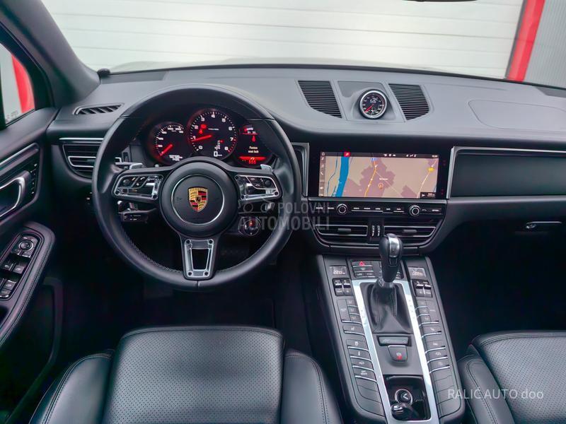 Porsche Macan AWD/AIRMATIC/21