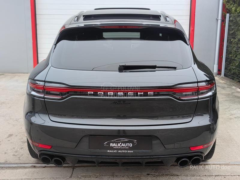 Porsche Macan AWD/AIRMATIC/21