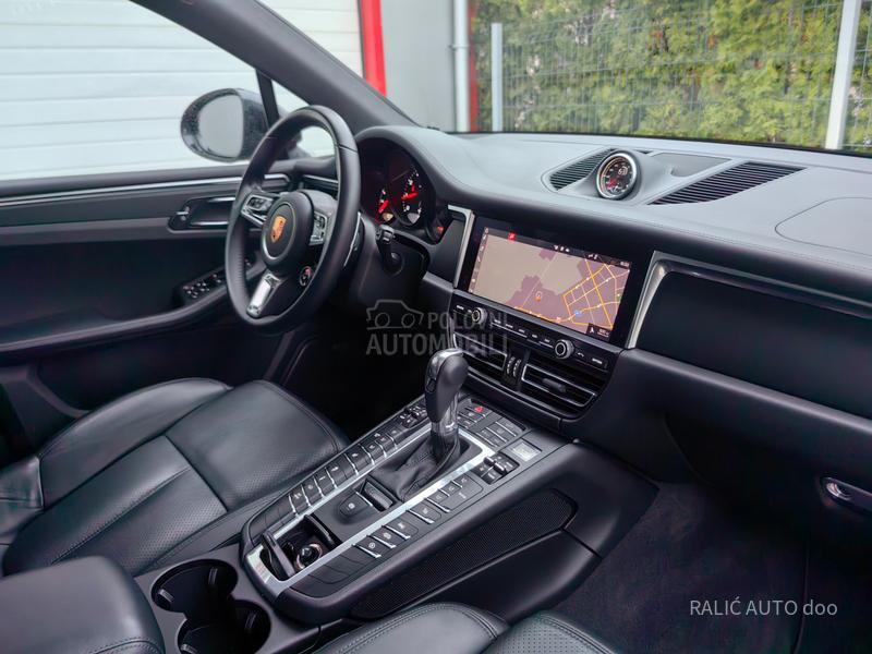 Porsche Macan AWD/AIRMATIC/21