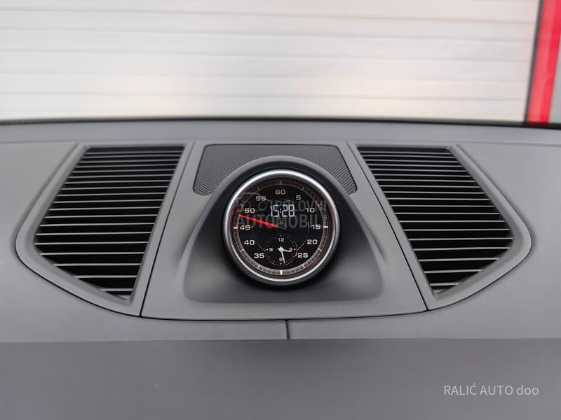 Porsche Macan AWD/AIRMATIC/21