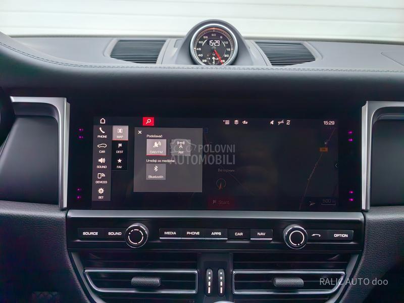 Porsche Macan AWD/AIRMATIC/21