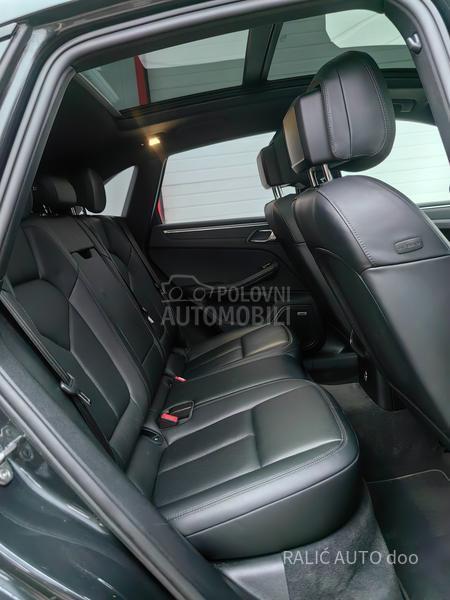 Porsche Macan AWD/AIRMATIC/21