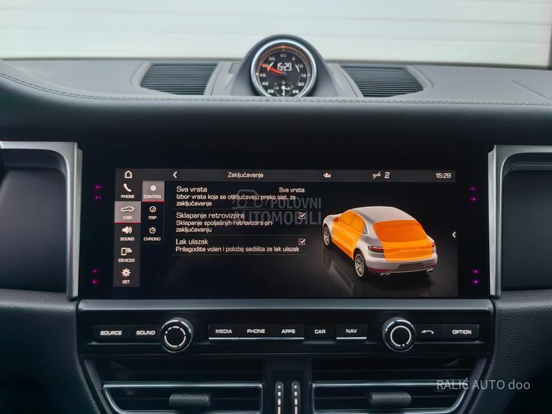 Porsche Macan AWD/AIRMATIC/21