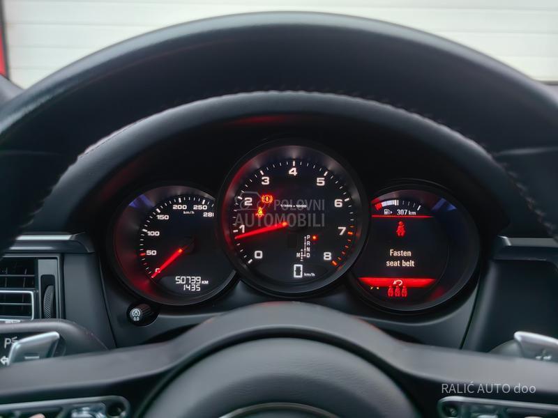 Porsche Macan AWD/AIRMATIC/21
