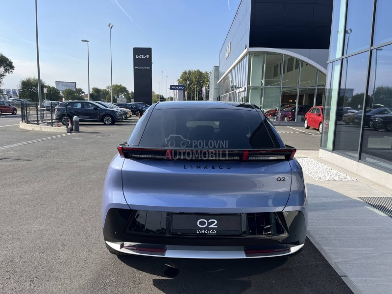 Lynk & Co 02 MORE