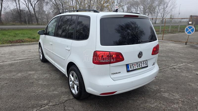 Volkswagen Touran 1,6TDI DSG