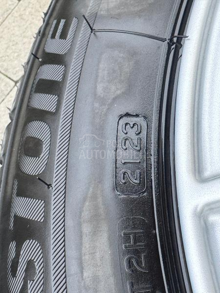 Bridgestone 205/60 R17 Zimska