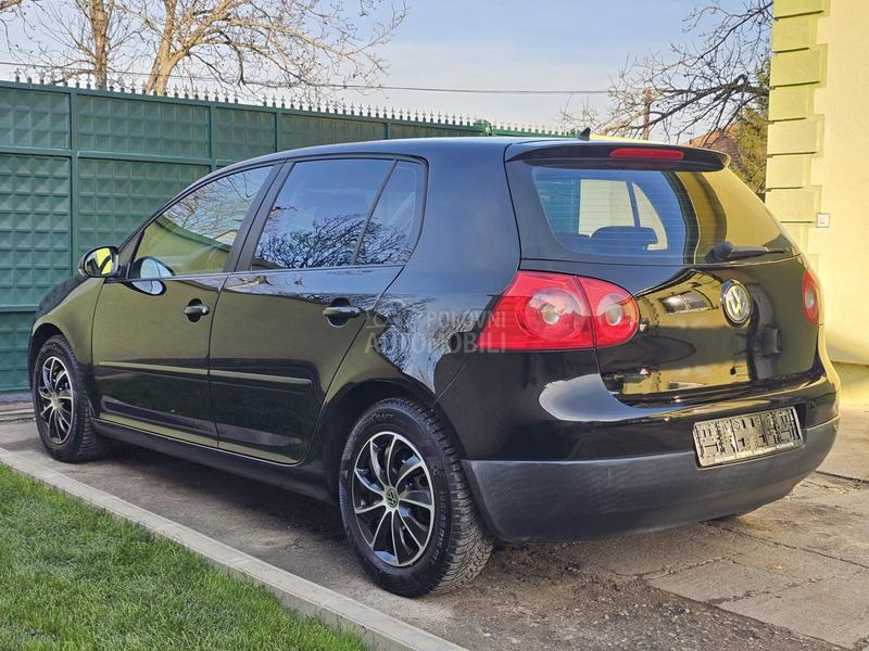 Volkswagen Golf 5 1.4