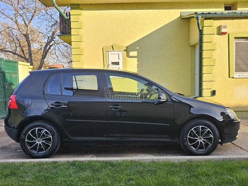 Volkswagen Golf 5 1.4