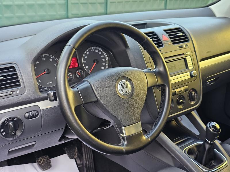 Volkswagen Golf 5 1.4