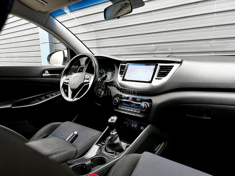 Hyundai Tucson 1.6b Nav/Led/MF/DCC