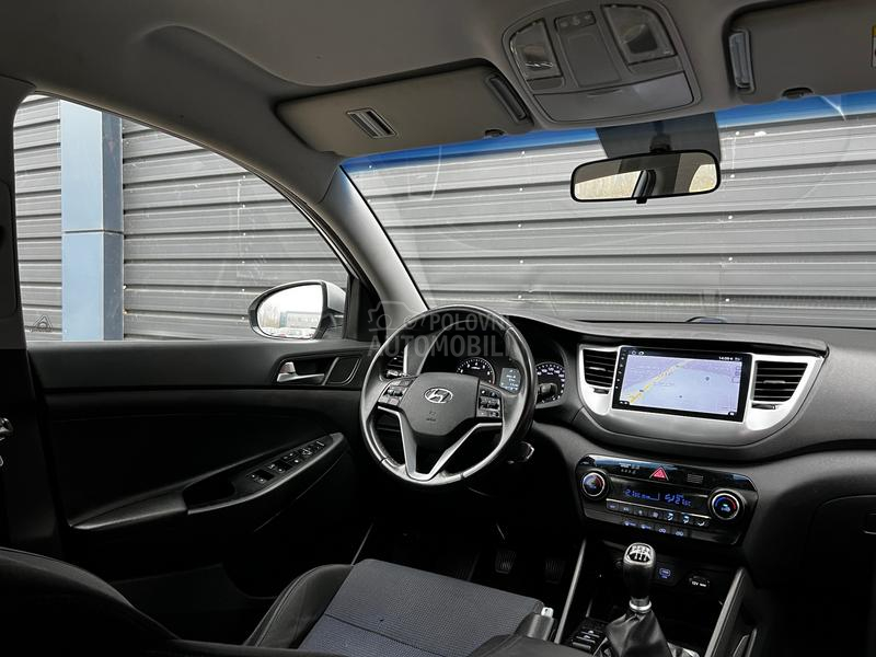 Hyundai Tucson 1.6b Nav/Led/MF/DCC