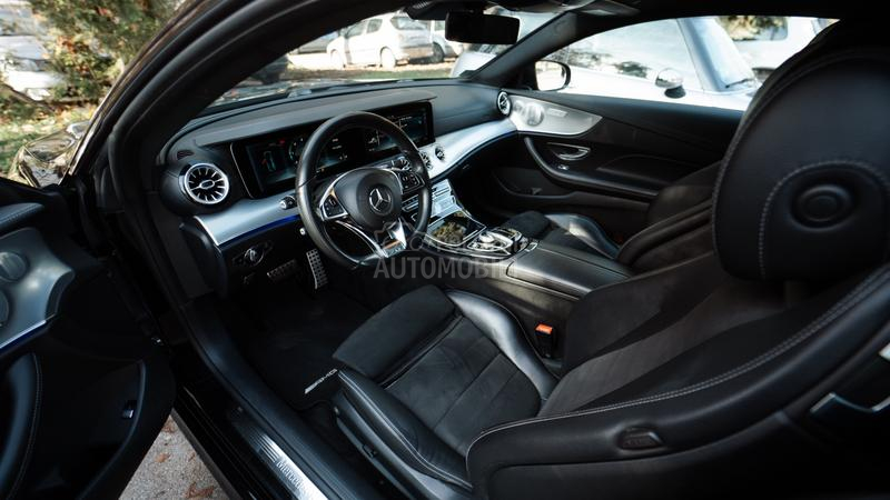 Mercedes Benz E 220 AMG