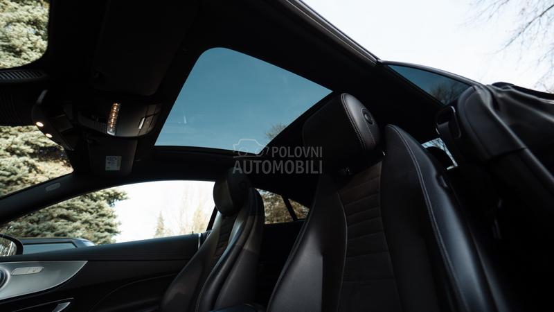 Mercedes Benz E 220 AMG