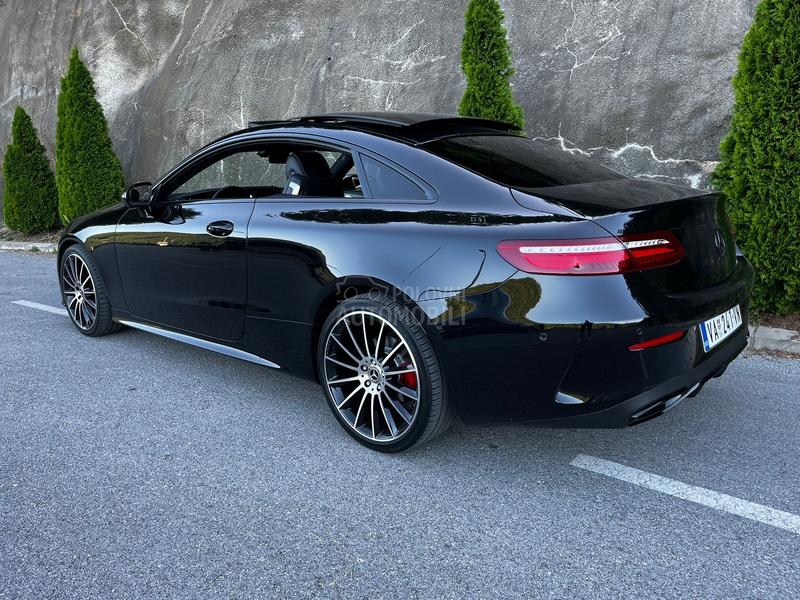 Mercedes Benz E 220 AMG