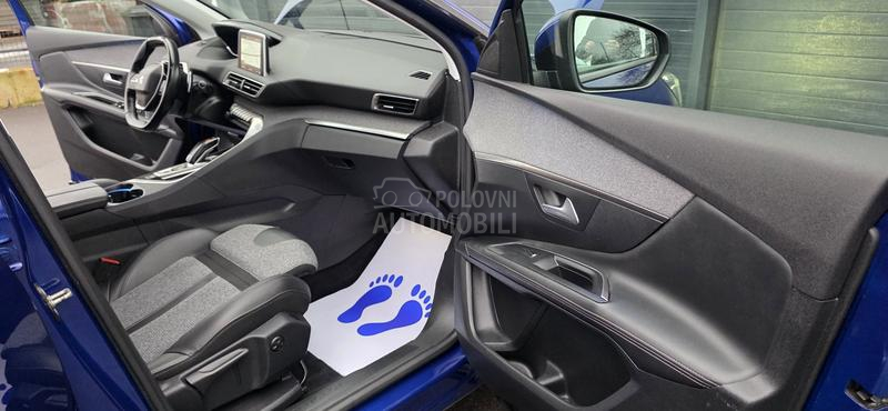 Peugeot 3008 1.5hdi Alure/Premium