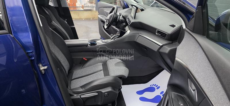 Peugeot 3008 1.5hdi Alure/Premium