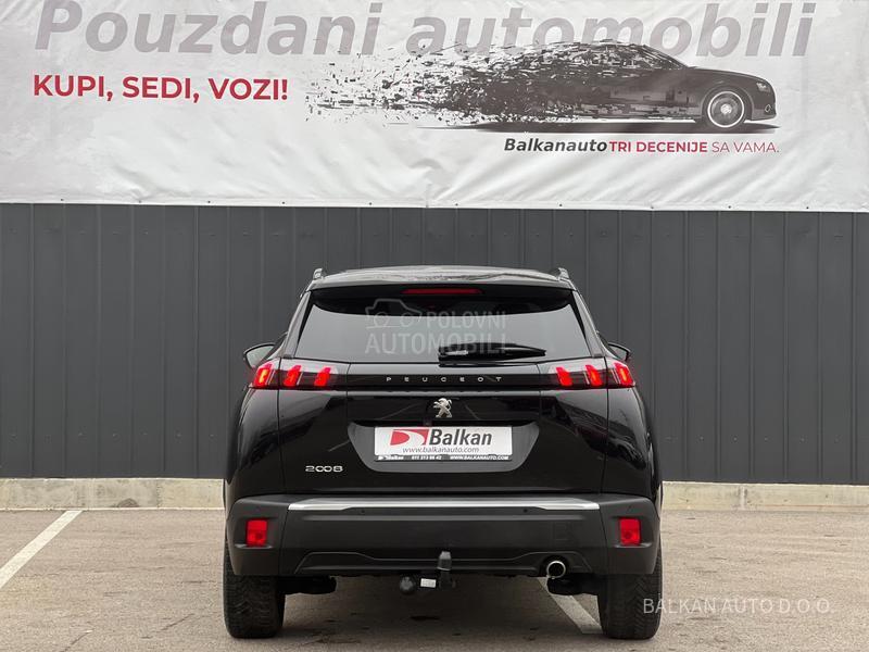 Peugeot 2008 1.5 HDI/ALLURE/NAV