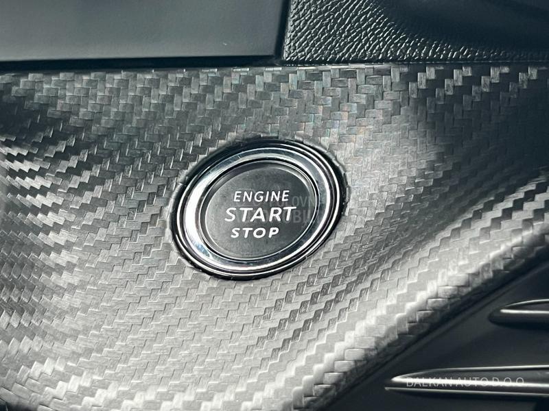 Peugeot 2008 1.5 HDI/ALLURE/NAV