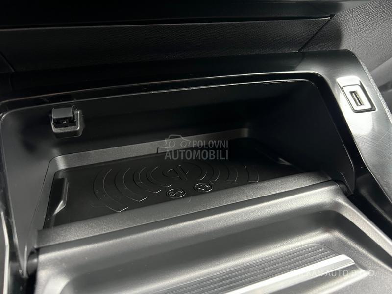 Peugeot 2008 1.5 HDI/ALLURE/NAV