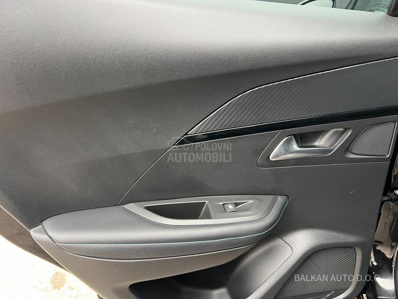 Peugeot 2008 1.5 HDI/ALLURE/NAV