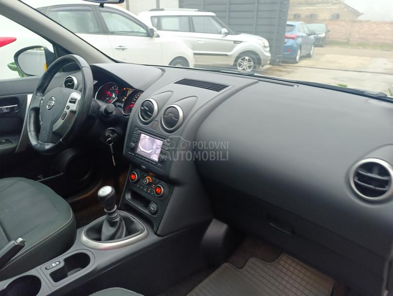 Nissan Qashqai 1.5 dci P A N O R A