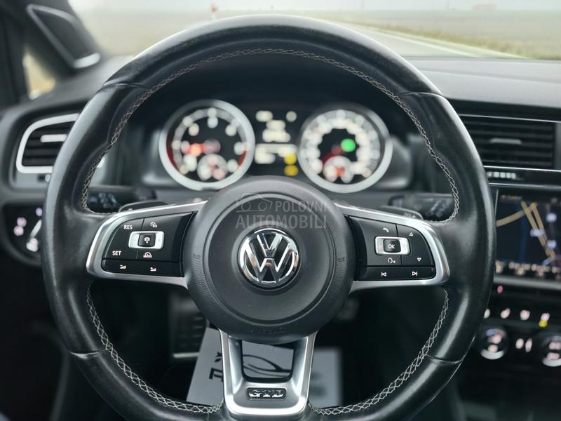 Volkswagen Golf 7 GTD,DSG,PANO,LED