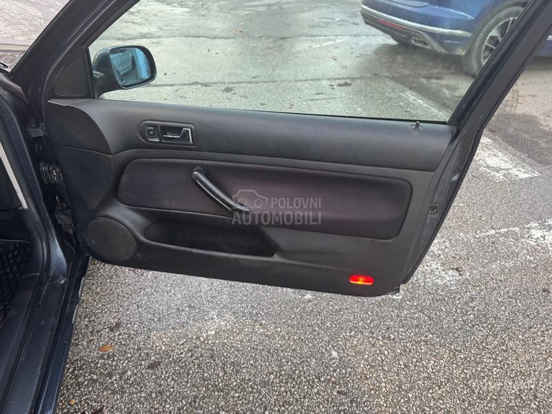 Volkswagen Golf 4 1.6 highline