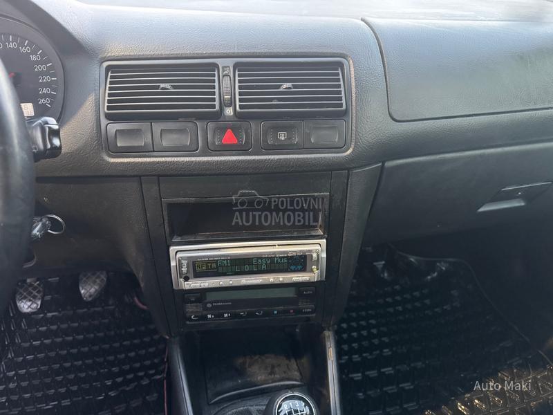 Volkswagen Golf 4 1.6 highline