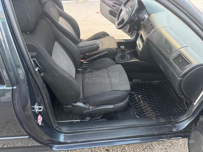 Volkswagen Golf 4 1.6 highline
