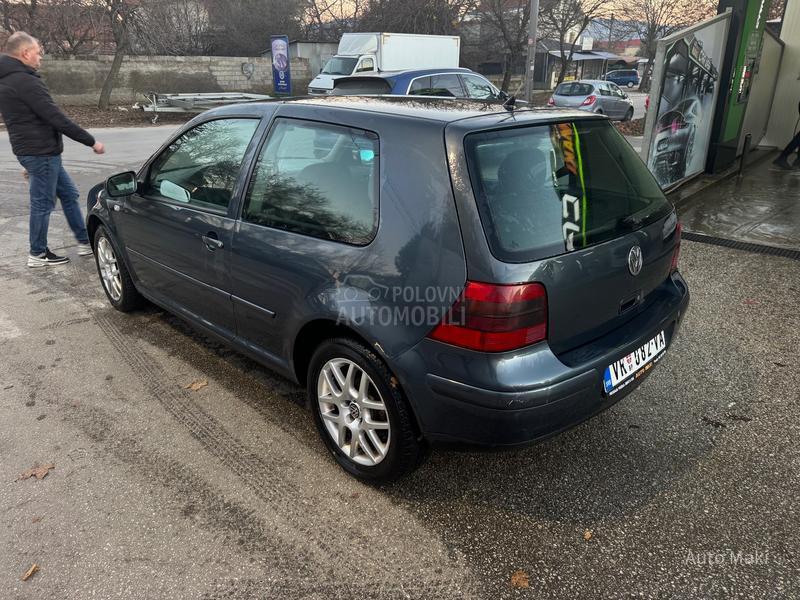 Volkswagen Golf 4 1.6 highline