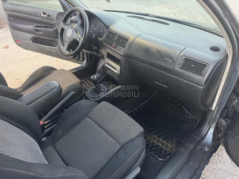 Volkswagen Golf 4 1.6 highline