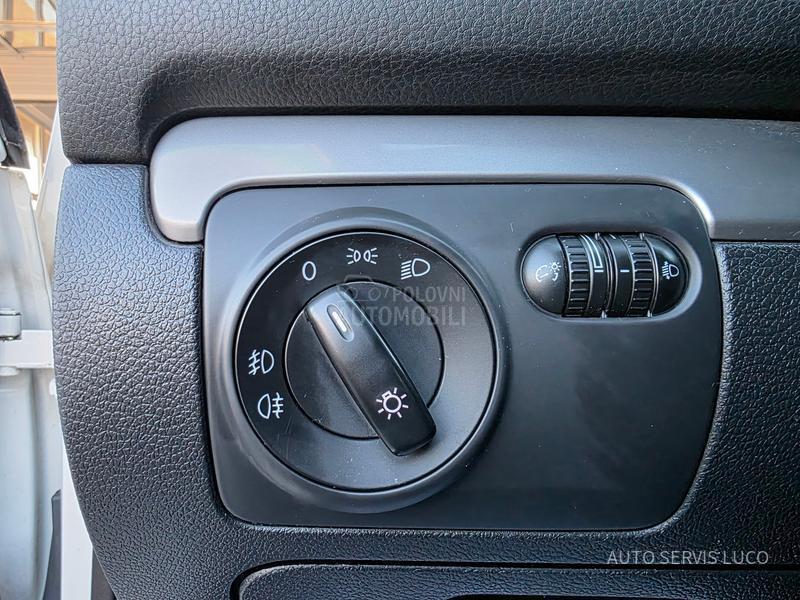 Volkswagen Golf 6 1.6TDI/V.SERVI/DOBAR